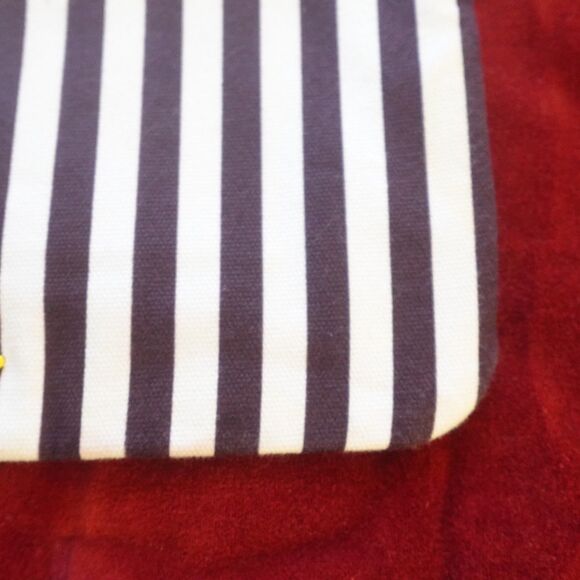 Henri Bendel Wet Bag Swimsuit Zip Pouch Wet Bikini - Picture 13 of 16